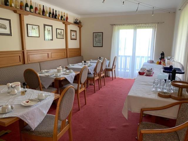 Hotel Garni Haus Am Wald Reifnitz Esterno foto